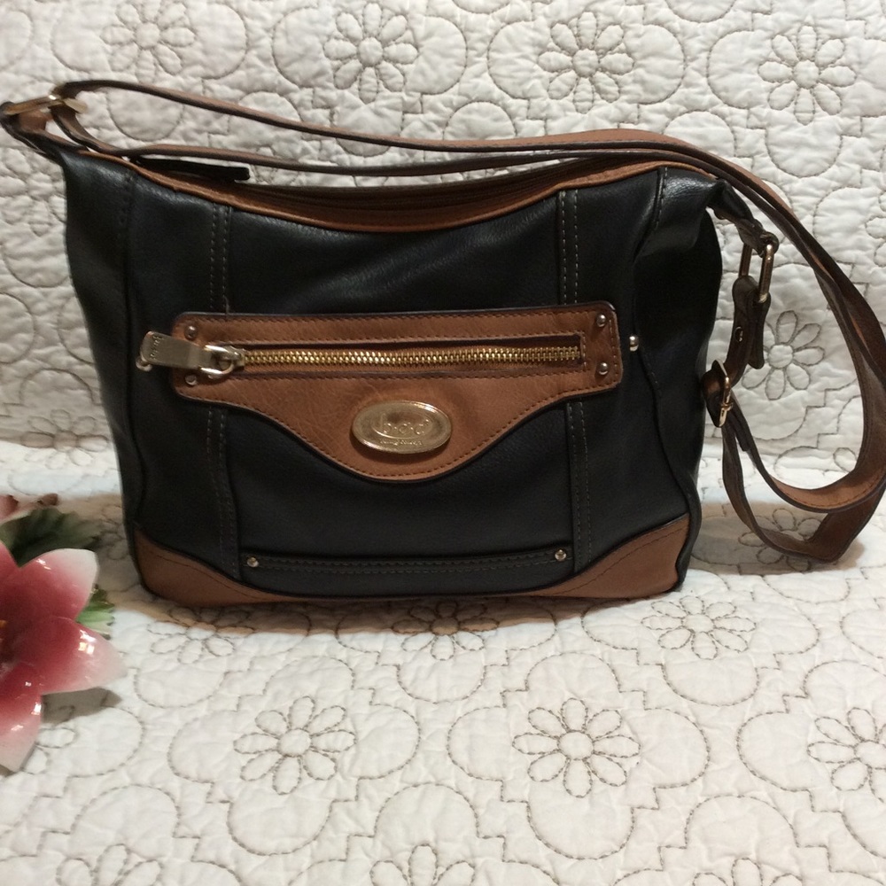 Born Concept tan black with adjustable straps